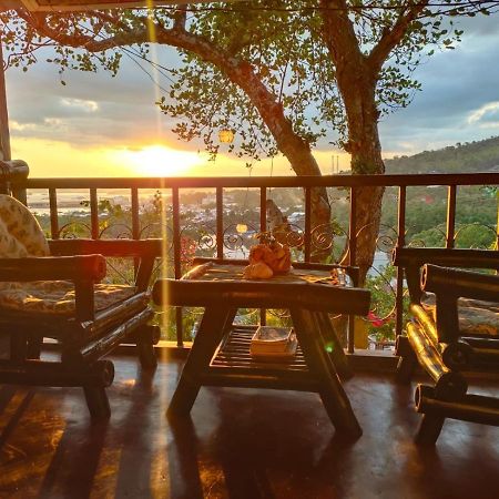 Purple Homestay Hillside Coron Exterior foto